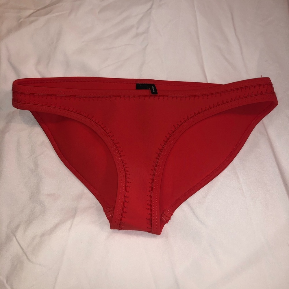 SUPER CUTE RED TRIANGL BOTTOMS!!